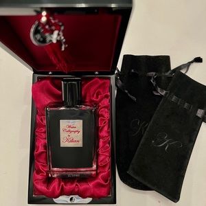 KILIAN, Water Calligraphy